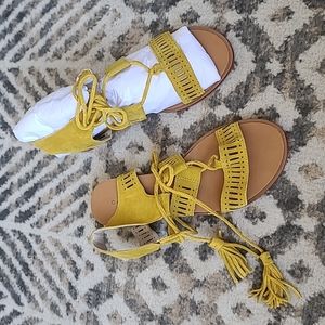 Caslon sandal